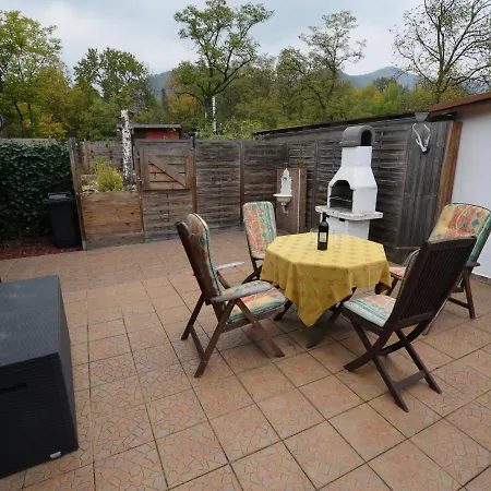 Casa vacanze Holiday Na Labi *